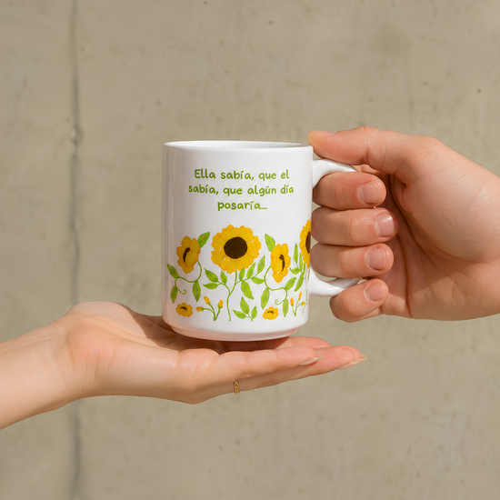 Taza Ella Sabía – Flores Amarillas