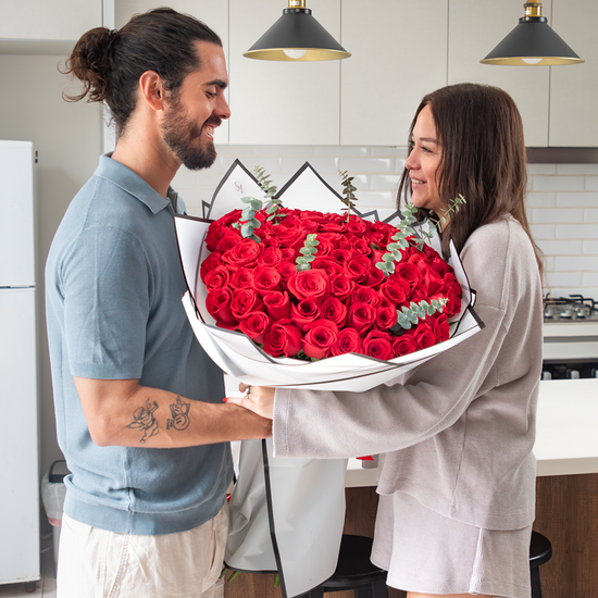RAMO BUCHON 100 ROSAS SAN VALENTIN