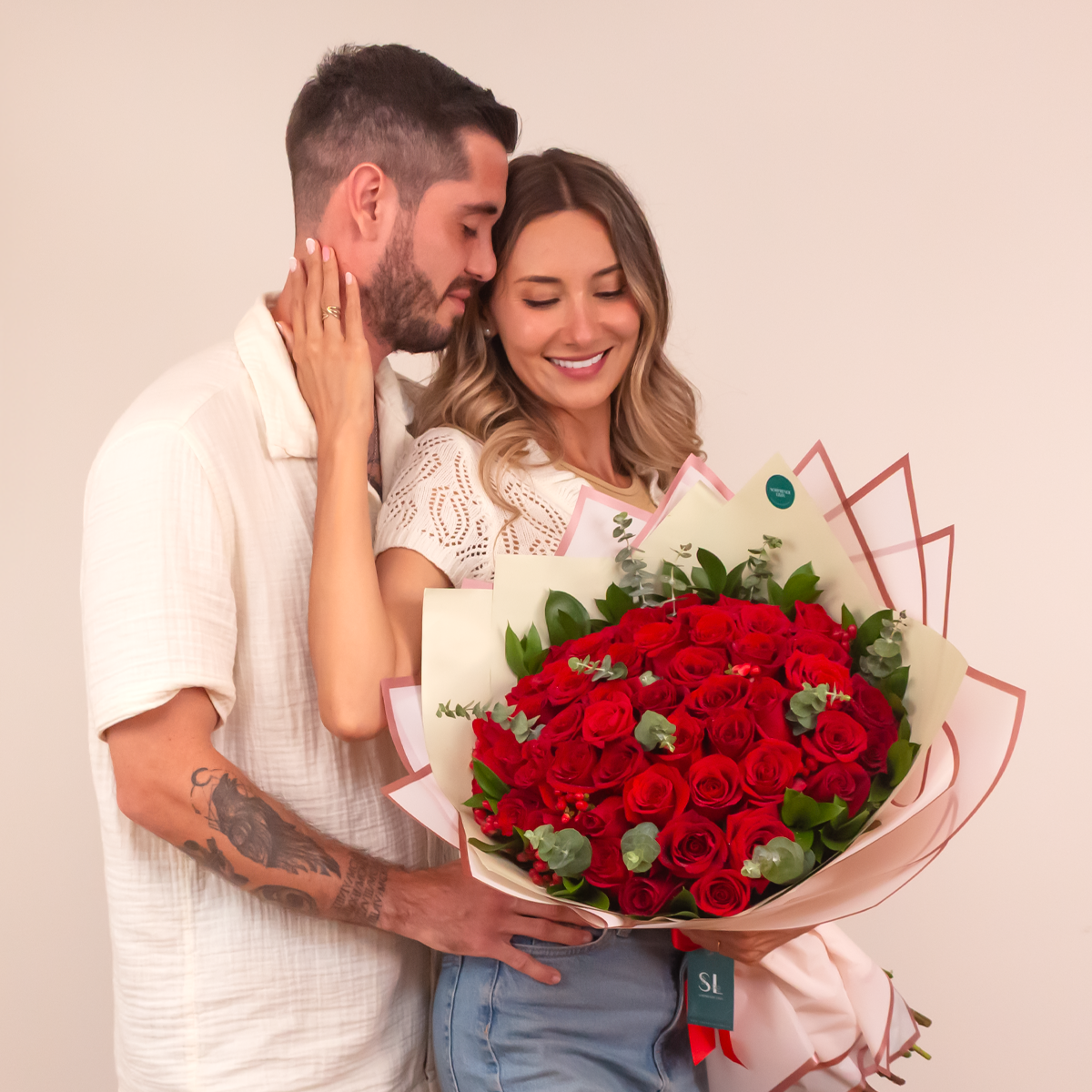 RAMO 50 ROSAS ROJAS