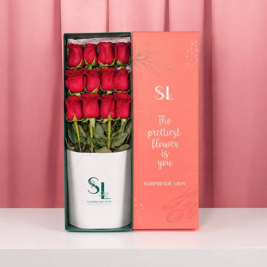 CAJA 12 ROSAS MAMÁ