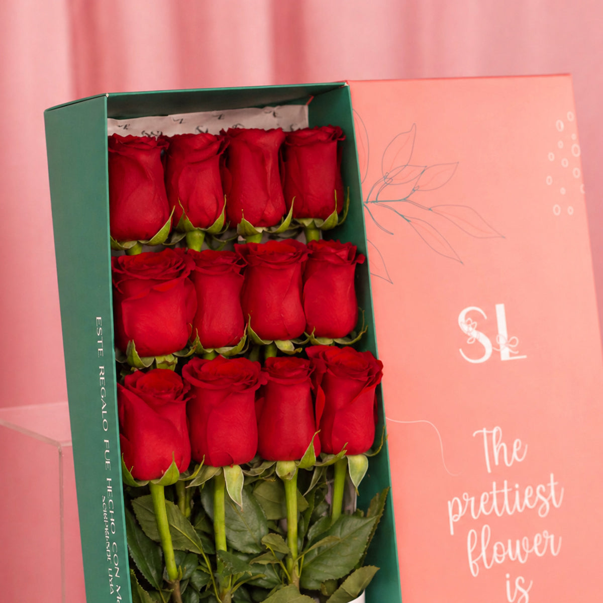 CAJA 12 ROSAS MAMÁ