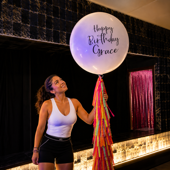 Globo Gigante Personalizado con Borlas