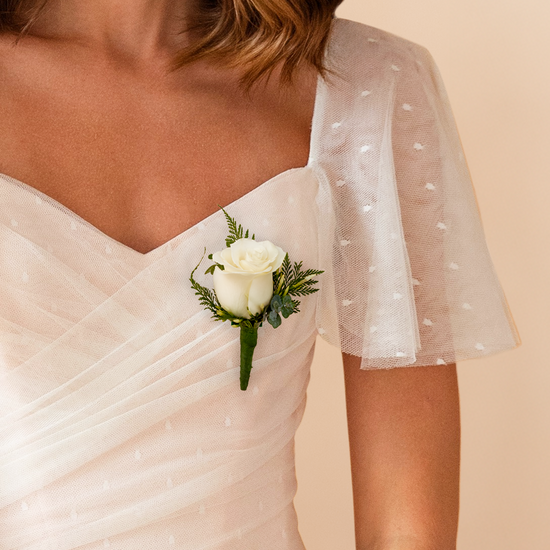 BOUTONNIERE ROSA PARA PECHO