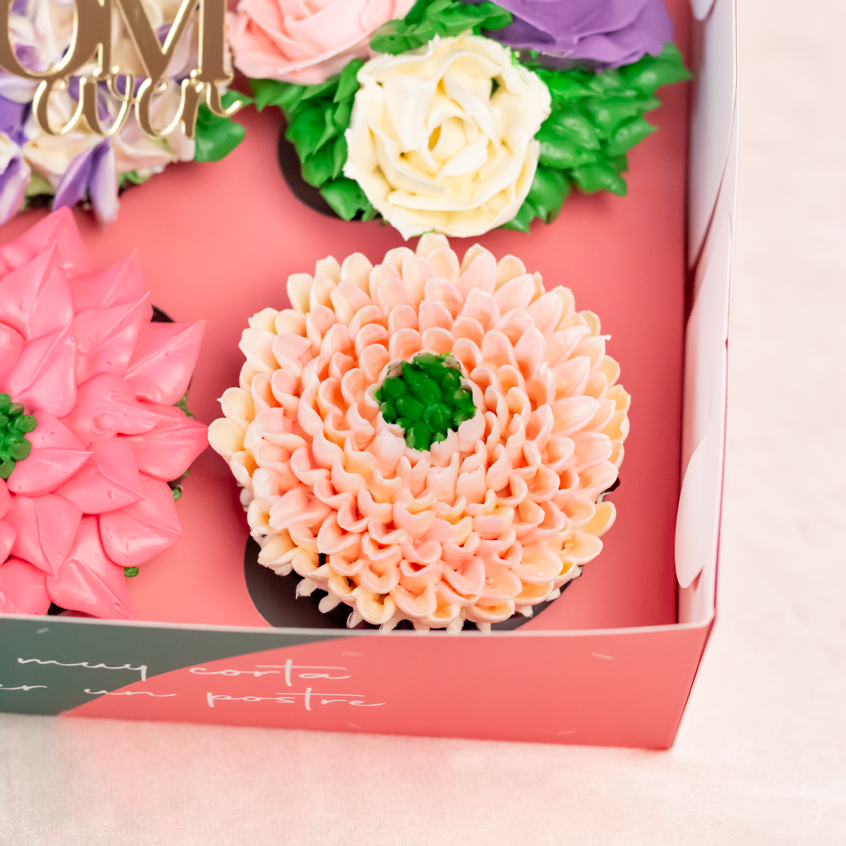 CUPCAKES FLORES BONITAS