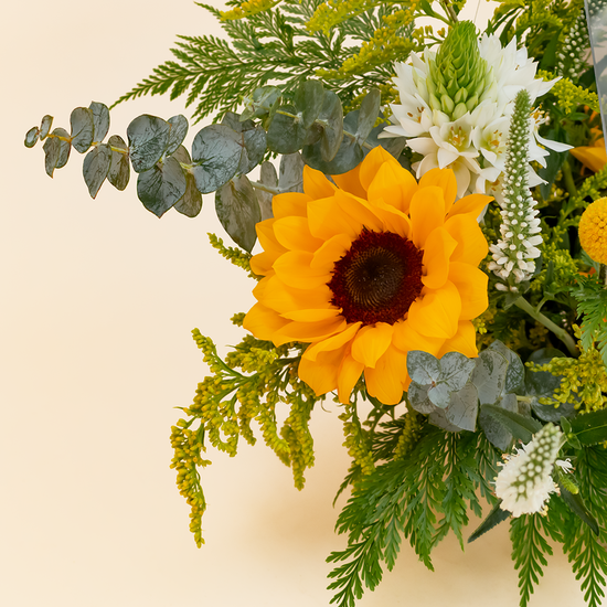 CANASTA DE CRISTAL FLORES AMARILLAS