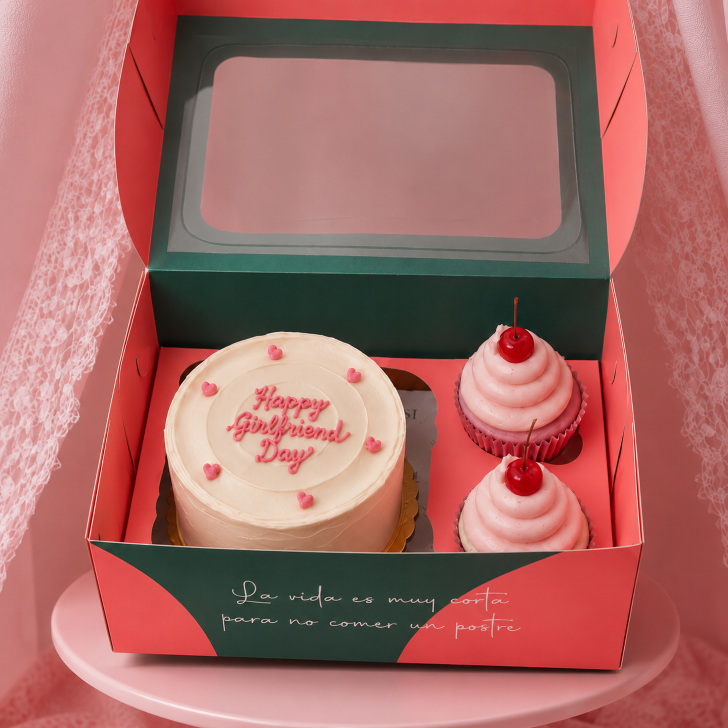 TORTA BENTO Y CUPCAKES HAPPY GIRLFRIEND
