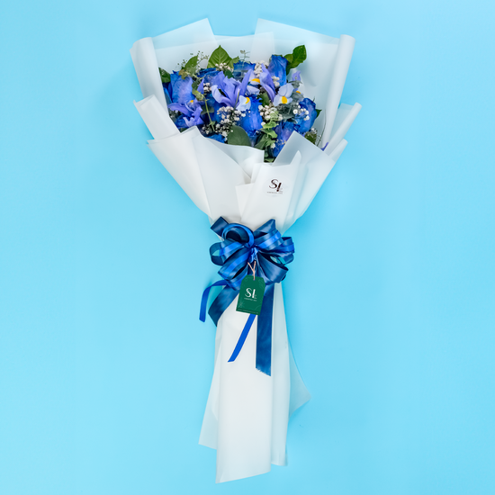 RAMO ROSAS AZULES