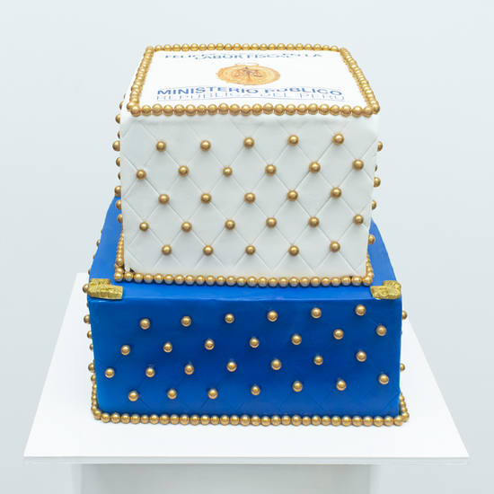 TORTA CUADRADA 2 PISOS GOLD
