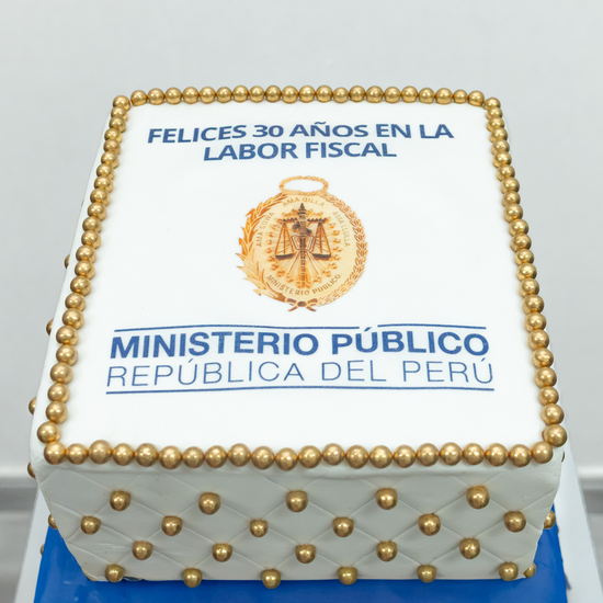 TORTA CUADRADA 2 PISOS GOLD
