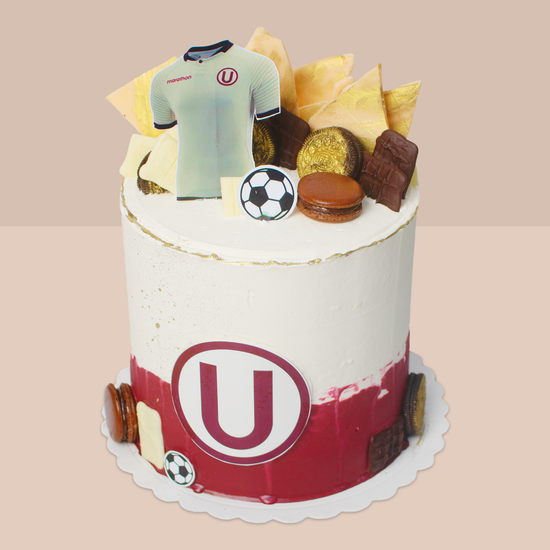 Universitario Cake
