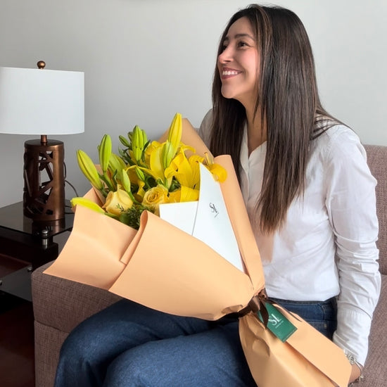 RAMO LIRIOS AMARILLOS