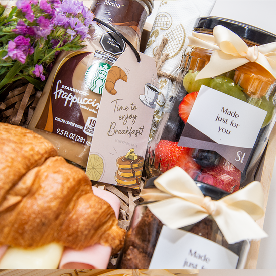 desayunos sorpresa personalizado a domicilio. regalo de cumpleaños, regalo de aniversario. envío de desayunos sorpresa. regalos sorpresa personalizados. envio de regalos para el mismo dia. envío de desayunos sorpresa todo lima y callao. regalo de cumpleaños personalizado, caja de regalo sorpresa. sorprende lima, tienda de regalos